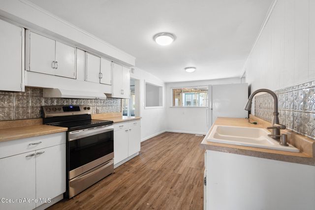 1019 E LAKESIDE AVE, Coeur D'alene, ID 83815