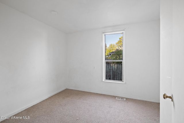 1019 E LAKESIDE AVE, Coeur D'alene, ID 83815
