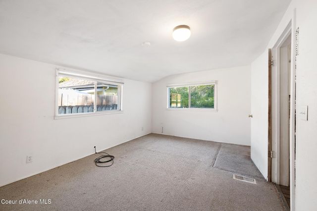 1019 E LAKESIDE AVE, Coeur D'alene, ID 83815