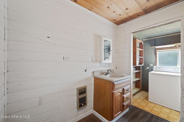 1019 E LAKESIDE AVE, Coeur D'alene, ID 83815