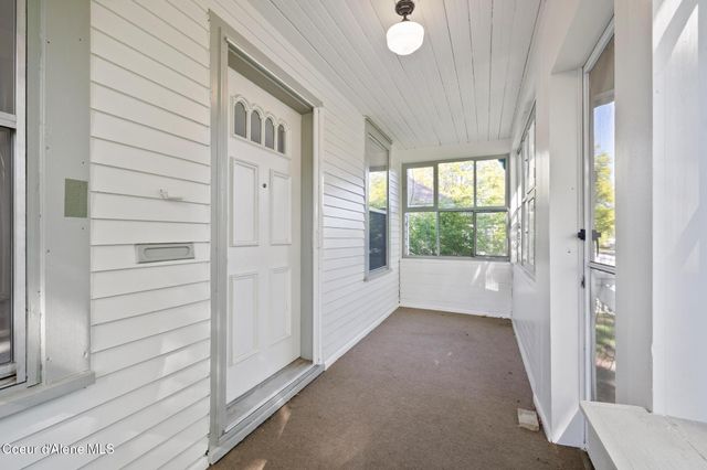 1019 E LAKESIDE AVE, Coeur D'alene, ID 83815
