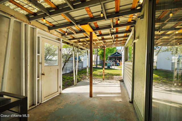 1019 E LAKESIDE AVE, Coeur D'alene, ID 83815