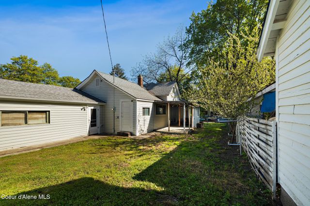 1019 E LAKESIDE AVE, Coeur D'alene, ID 83815