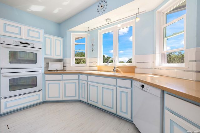 8723 Prince Hts, San Antonio, TX 78254