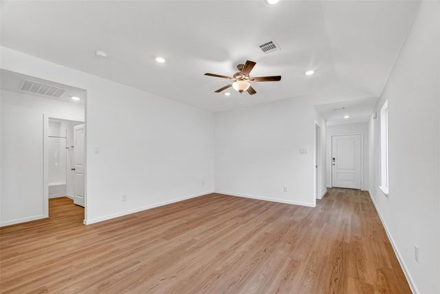 3529 Longhorn Valley Street, League City, TX 77511
