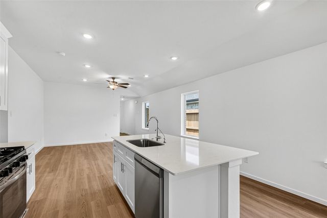3529 Longhorn Valley Street, League City, TX 77511