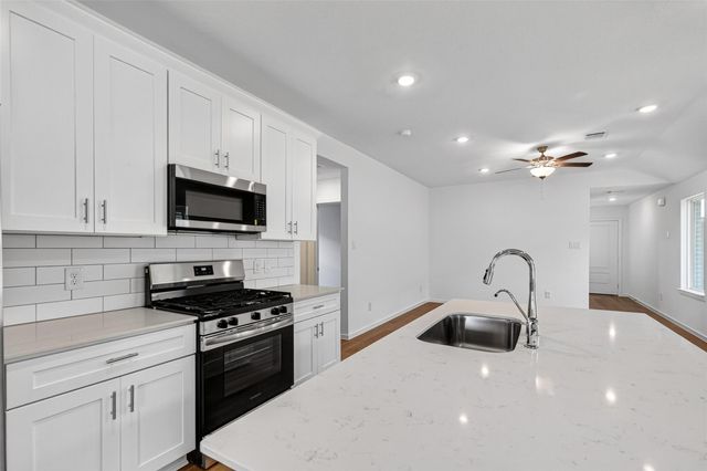 3529 Longhorn Valley Street, League City, TX 77511