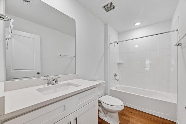 3529 Longhorn Valley Street, League City, TX 77511