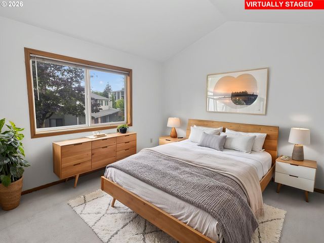 16687 Ne HALSEY St, Portland, OR 97230