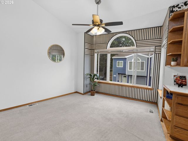 16687 Ne HALSEY St, Portland, OR 97230
