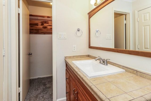 84 Fallshire Drive, The Woodlands, TX 77381