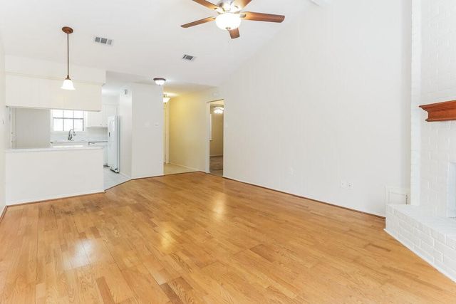 84 Fallshire Drive, The Woodlands, TX 77381