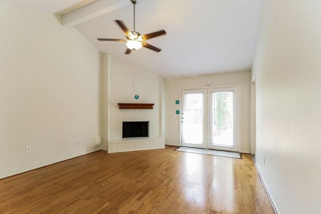 84 Fallshire Drive, The Woodlands, TX 77381
