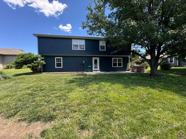 4105 SW Cambridge AVE, Topeka, KS 66610