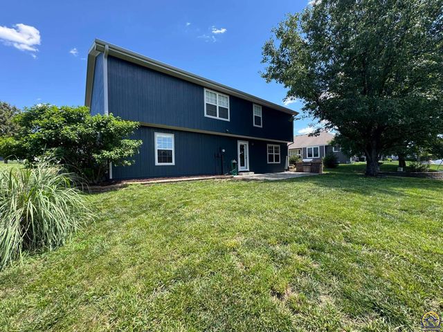 4105 SW Cambridge AVE, Topeka, KS 66610
