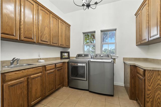 381 Creek Bend Drive, Aledo, TX 76008