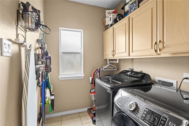 6252 Lemans Dr, Corpus Christi, TX 78414