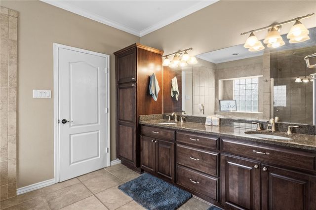 6252 Lemans Dr, Corpus Christi, TX 78414