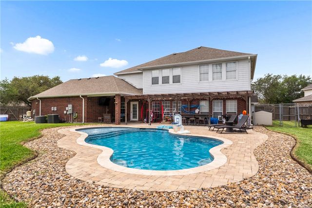6252 Lemans Dr, Corpus Christi, TX 78414