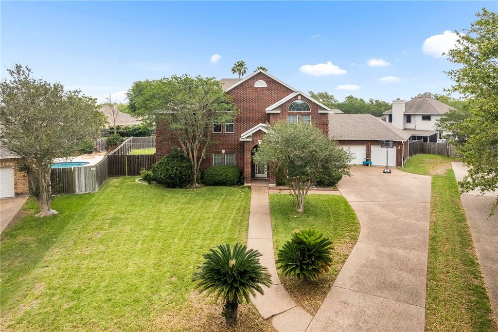6252 Lemans Dr, Corpus Christi, TX 78414