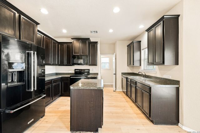 6918 Sabine, San Antonio, TX 78242