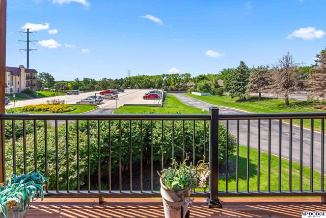 12727 W Dodge Road, Omaha, NE 68154