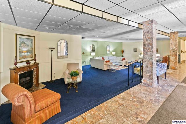 12727 W Dodge Road, Omaha, NE 68154