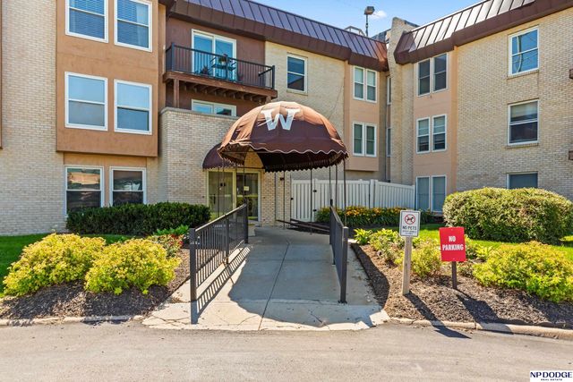 12727 W Dodge Road, Omaha, NE 68154