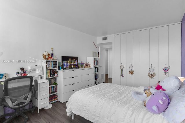 7441 Wayne Avenue 10H, Miami Beach, FL 33141