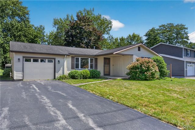 7886 Walnut Place, Clay, NY 13090