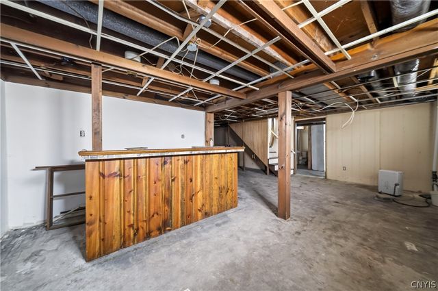 7886 Walnut Place, Clay, NY 13090