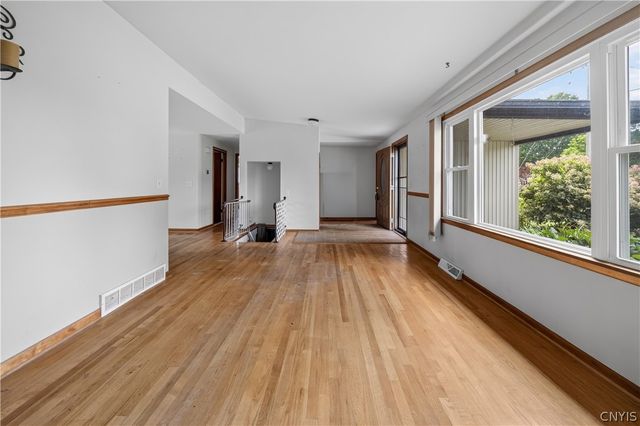7886 Walnut Place, Clay, NY 13090