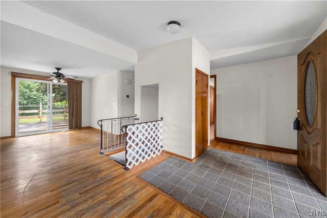 7886 Walnut Place, Clay, NY 13090