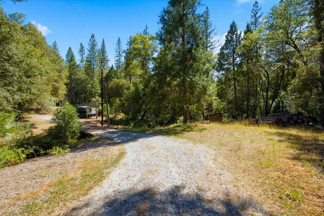 5281 Hidden Hollow Dr, Placerville, CA 95667