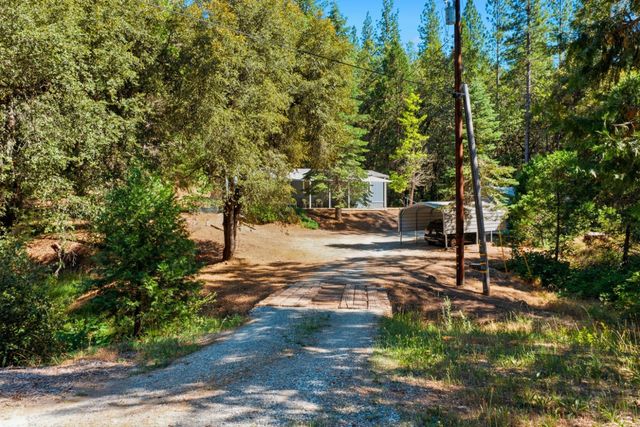 5281 Hidden Hollow Dr, Placerville, CA 95667