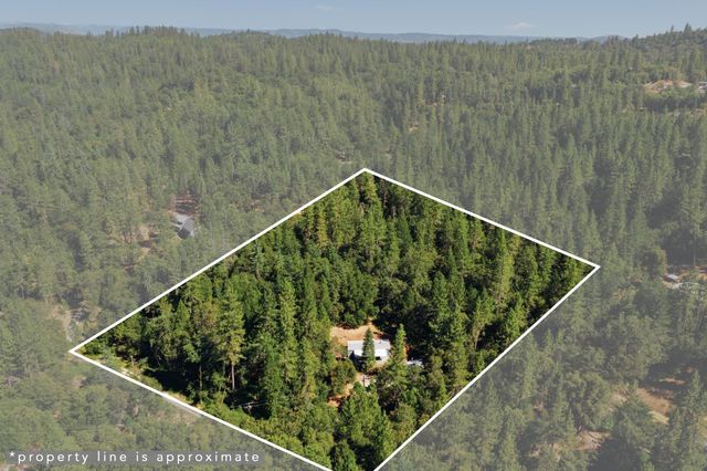 5281 Hidden Hollow Dr, Placerville, CA 95667