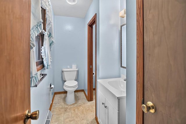 4031 Lally Road, Oregon, WI 53575