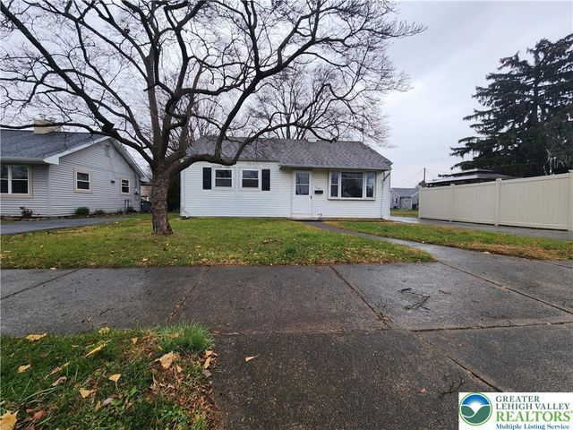 1631 North Boulevard, Bethlehem City, PA 18017