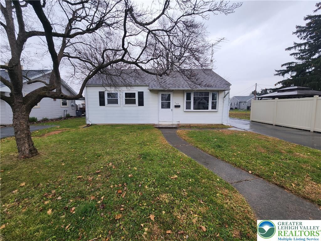 1631 North Boulevard, Bethlehem City, PA 18017