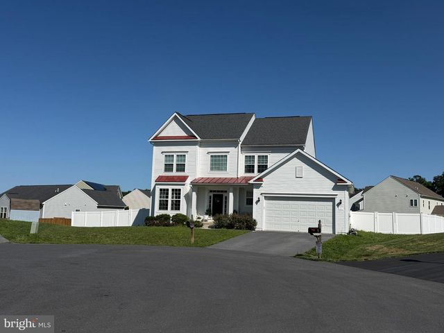 1 TWAIN ST, Gerrardstown, WV 25420