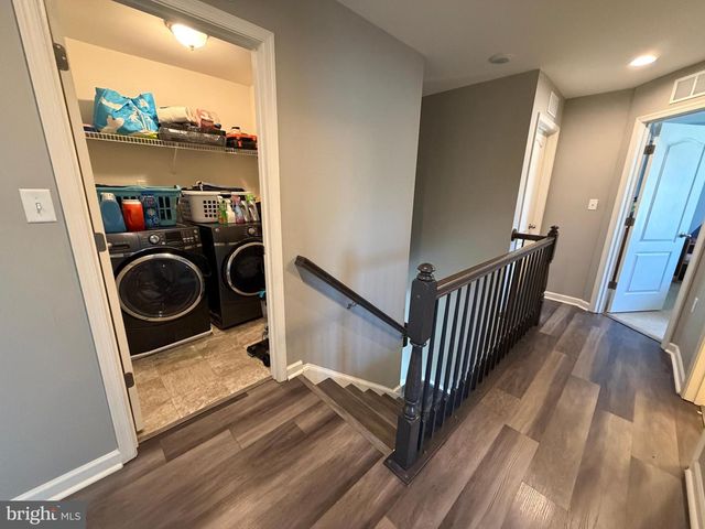 1 TWAIN ST, Gerrardstown, WV 25420