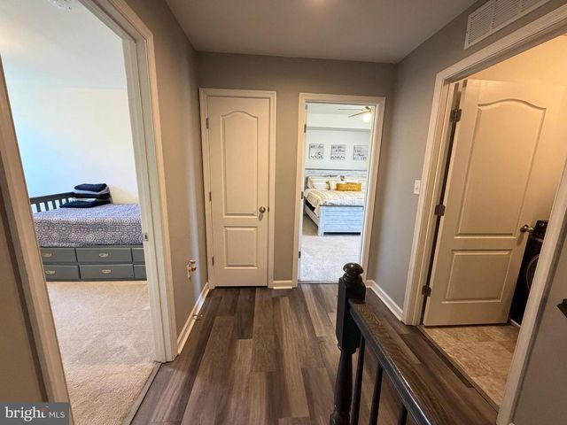 1 TWAIN ST, Gerrardstown, WV 25420
