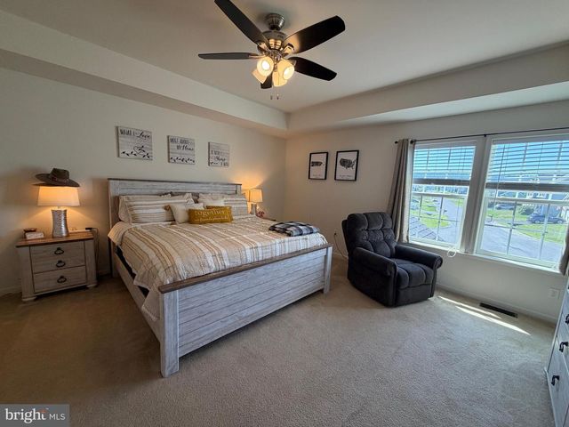 1 TWAIN ST, Gerrardstown, WV 25420