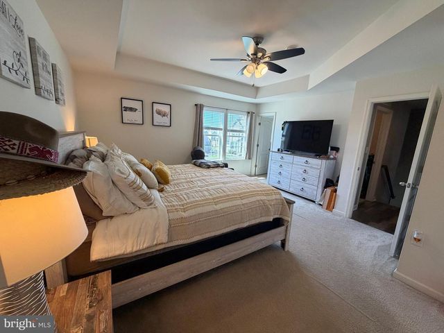 1 TWAIN ST, Gerrardstown, WV 25420