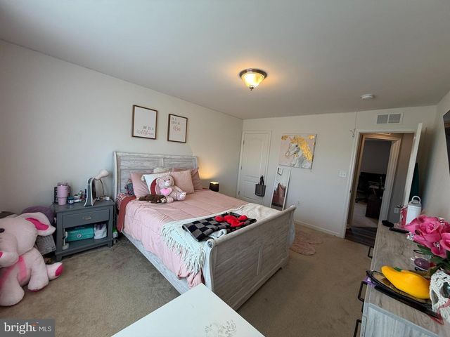 1 TWAIN ST, Gerrardstown, WV 25420