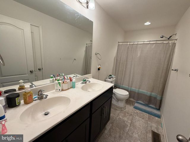 1 TWAIN ST, Gerrardstown, WV 25420