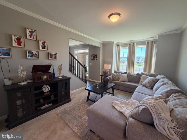 1 TWAIN ST, Gerrardstown, WV 25420