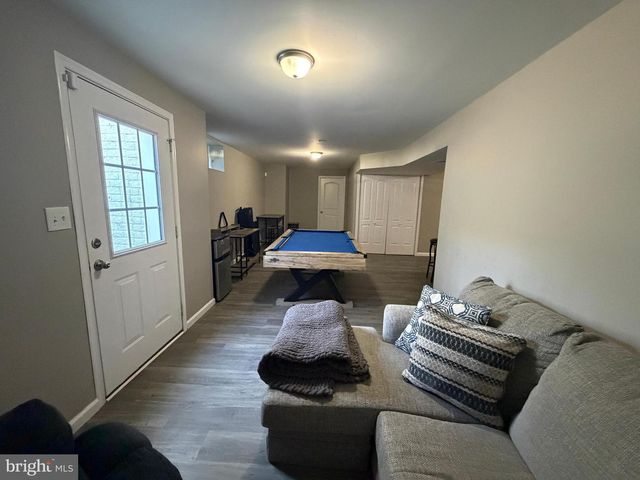 1 TWAIN ST, Gerrardstown, WV 25420