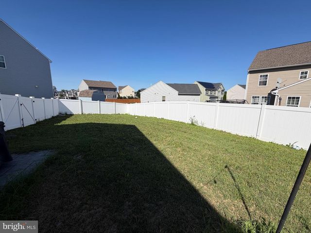 1 TWAIN ST, Gerrardstown, WV 25420