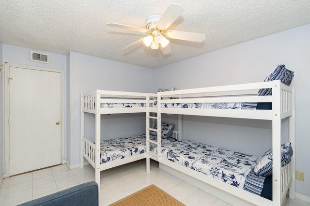 3535 Nasa Rd 1 Parkway 13, Seabrook, TX 77586